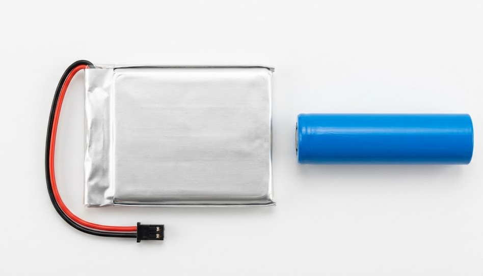 Can a Li-Ion Polymer Battery Be Charged by a Standard Li-Ion Charger?